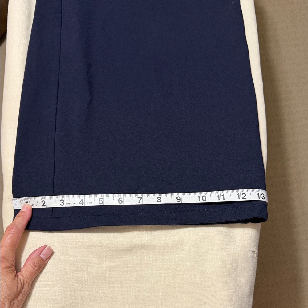 Chico's Wide Leg Pants in Navy Blue, Size 2.5/14. - Picture 14 of 16